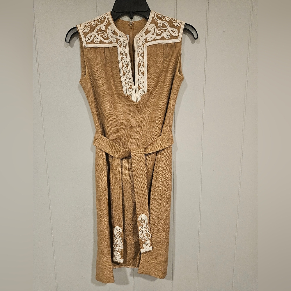 Vintage Carlye Womens Wool Dress Size Small Tan White Applique Trim Sash Belt